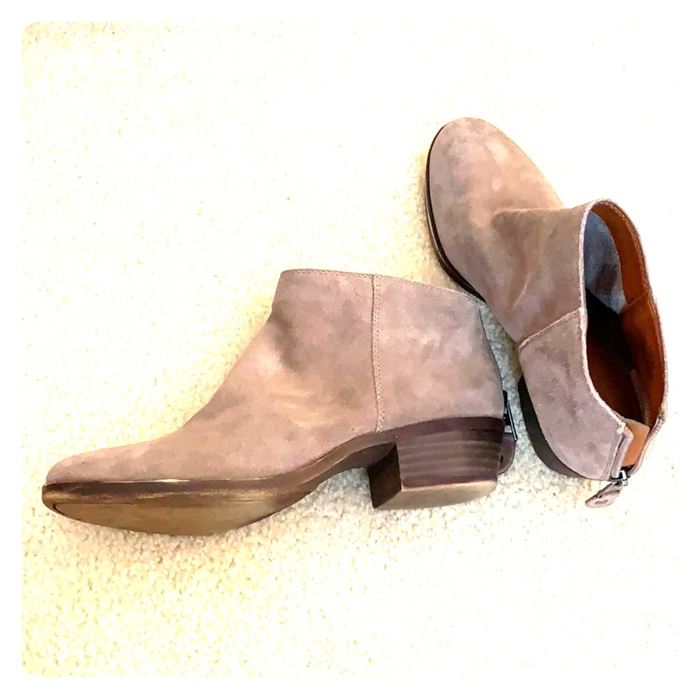 Lucky Brand grey/brown ankle boot